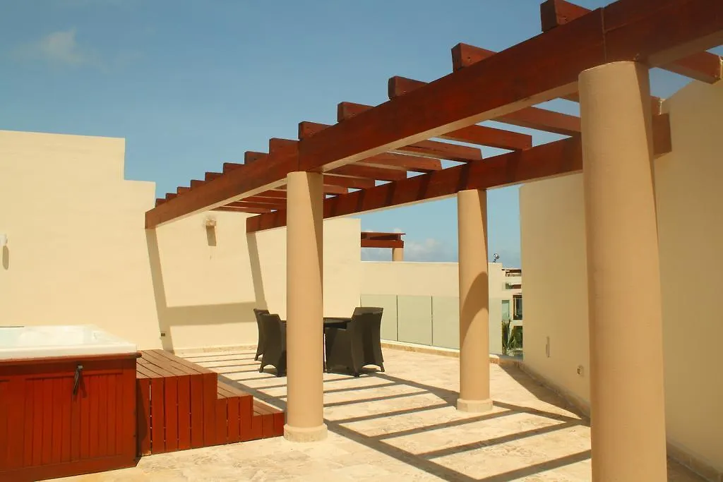 The Elements Oceanfront & Beachside Condo Hotel Playa del Carmen 4*,  Mexico