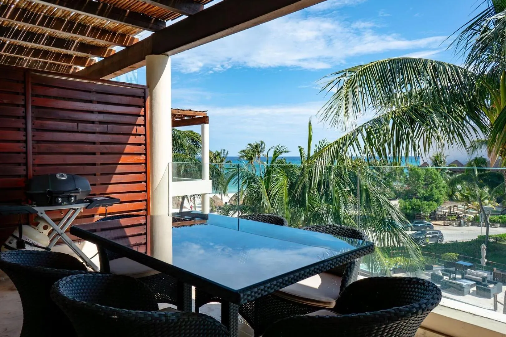 The Elements Oceanfront & Beachside Condo Hotel Playa del Carmen