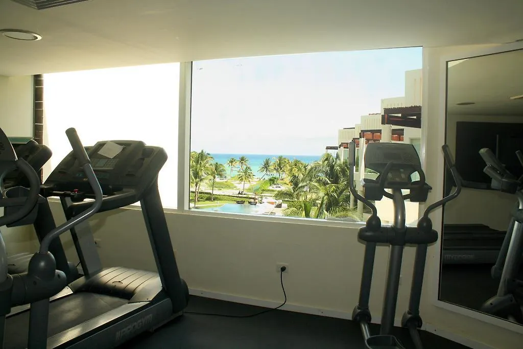 The Elements Oceanfront & Beachside Condo Hotel Плая-дель-Кармен Апарт-отель