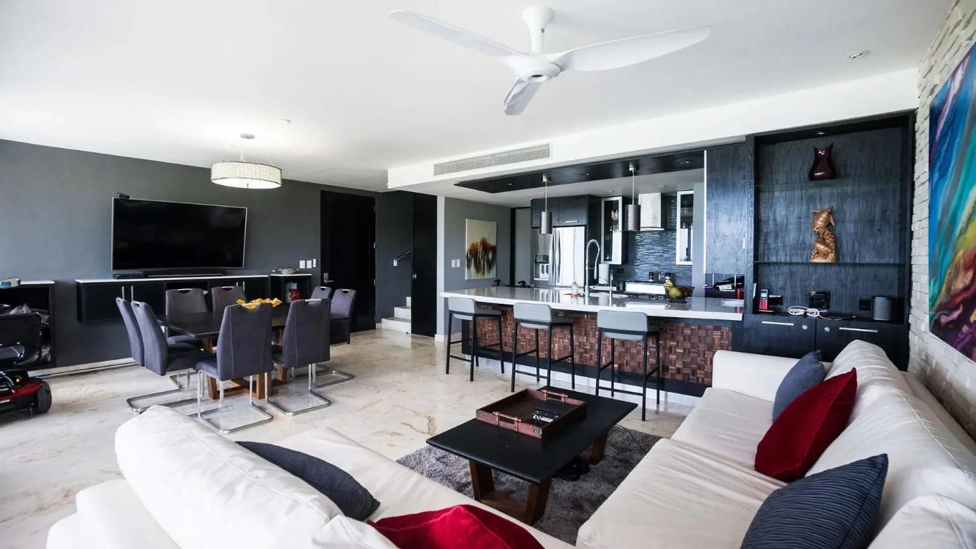 Aparthotel The Elements Oceanfront & Beachside Condo Hotel Playa del Carmen