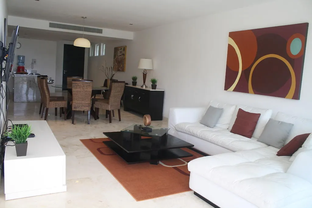 Aparthotel The Elements Oceanfront & Beachside Condo Hotel Playa del Carmen
