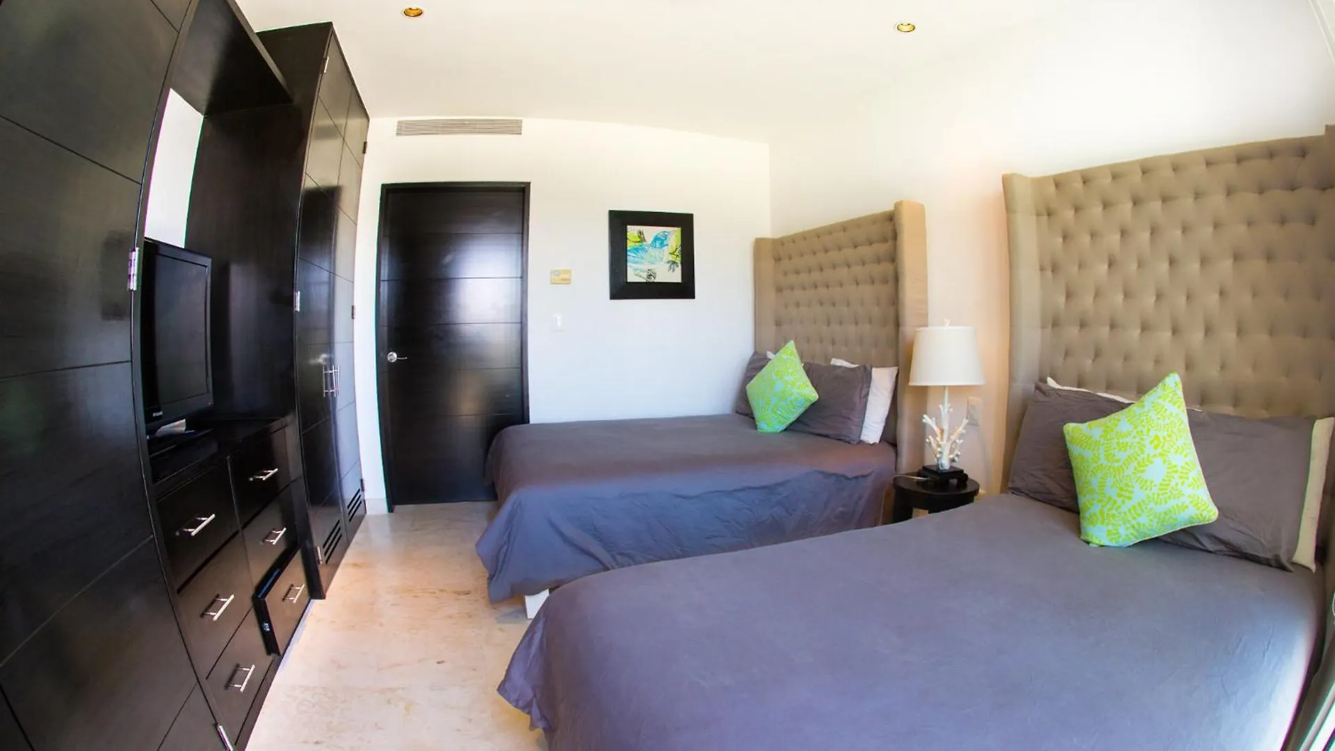 The Elements Oceanfront & Beachside Condo Hotel Playa del Carmen Aparthotel